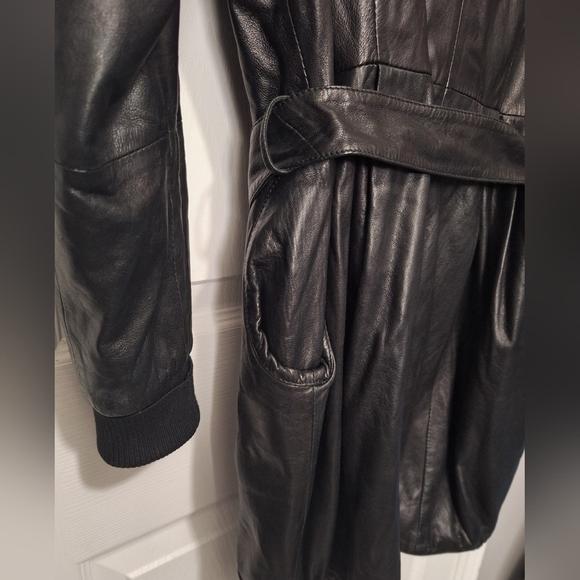 Danier Italian Leather Jacket - Picture 3 of 11